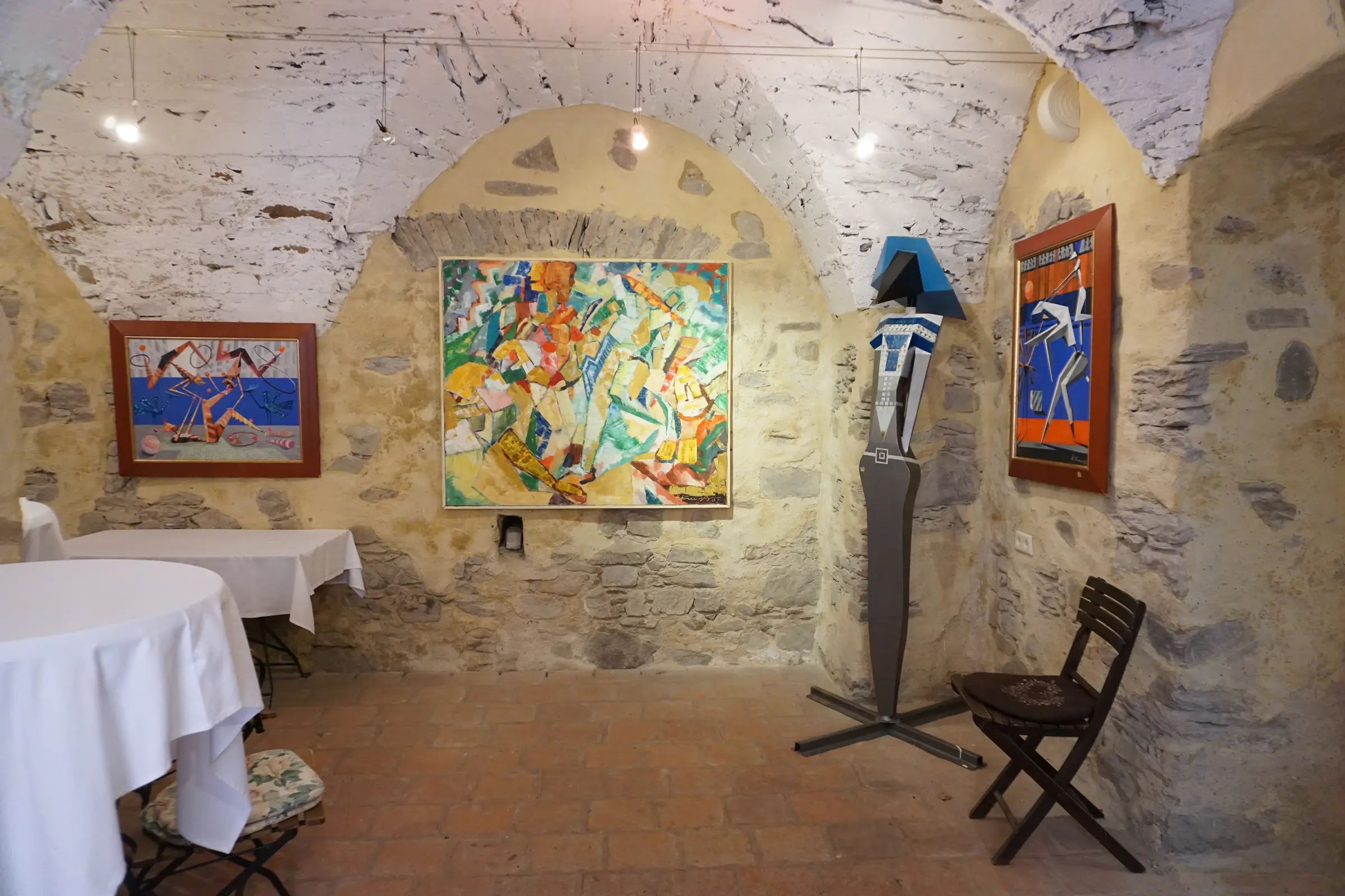 Ausstellungssituation mit Arbeiten von Heinz Knapp